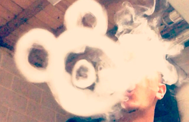 Как пускать кольца дыма