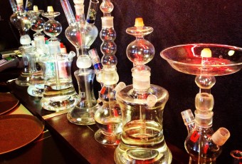 как чистить стеклянный кальян