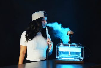 Стеклянный кальян - красивый аксессуар или качественное изделие?